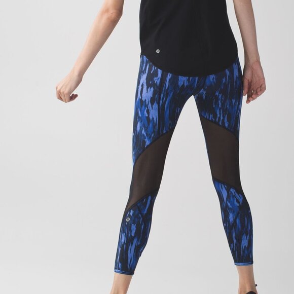 NWT Lululemon All Meshed Up 7/8 Tight Painted Animal Sprinkler Black Leggings 4 - Picture 1 of 6